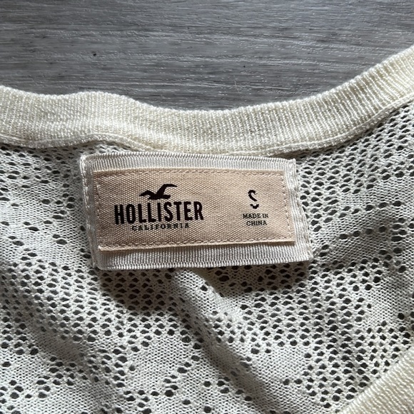 Hollister Ivory Cream Lace Cardigan Sweater with Floral Details Size Small - Picture 4 of 10